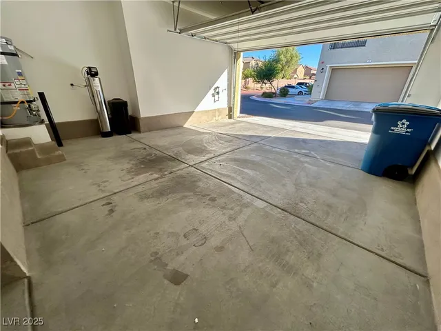 $1,900 | 25 Barbara Lane, Unit 17, Las Vegas, NV 89183