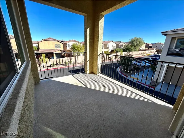 $1,900 | 25 Barbara Lane, Unit 17, Las Vegas, NV 89183