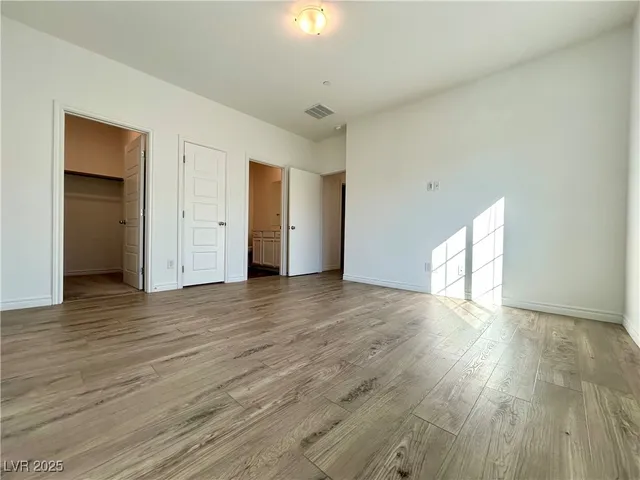 $1,900 | 25 Barbara Lane, Unit 17, Las Vegas, NV 89183