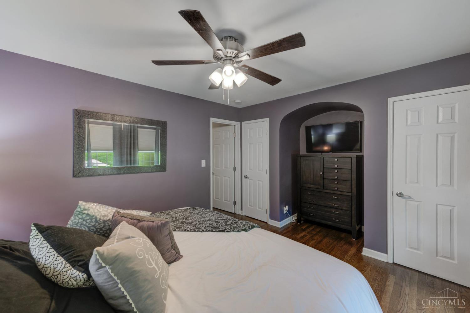 4551 Ebenezer Road Cincinnati, OH 45248 - Photo 15 of 33