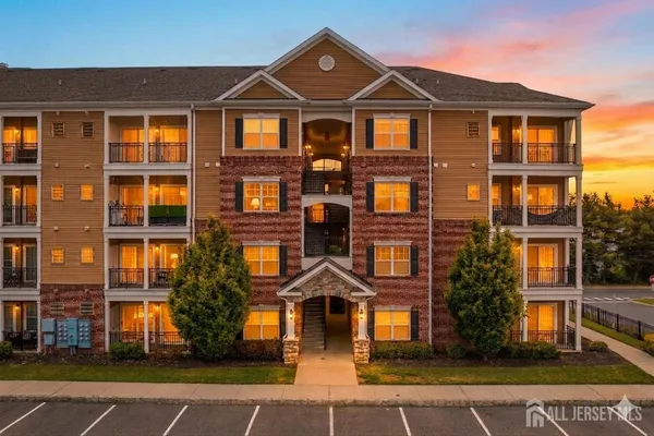 $449,900 | 648 Strassle Way, South Plainfield, NJ 07080