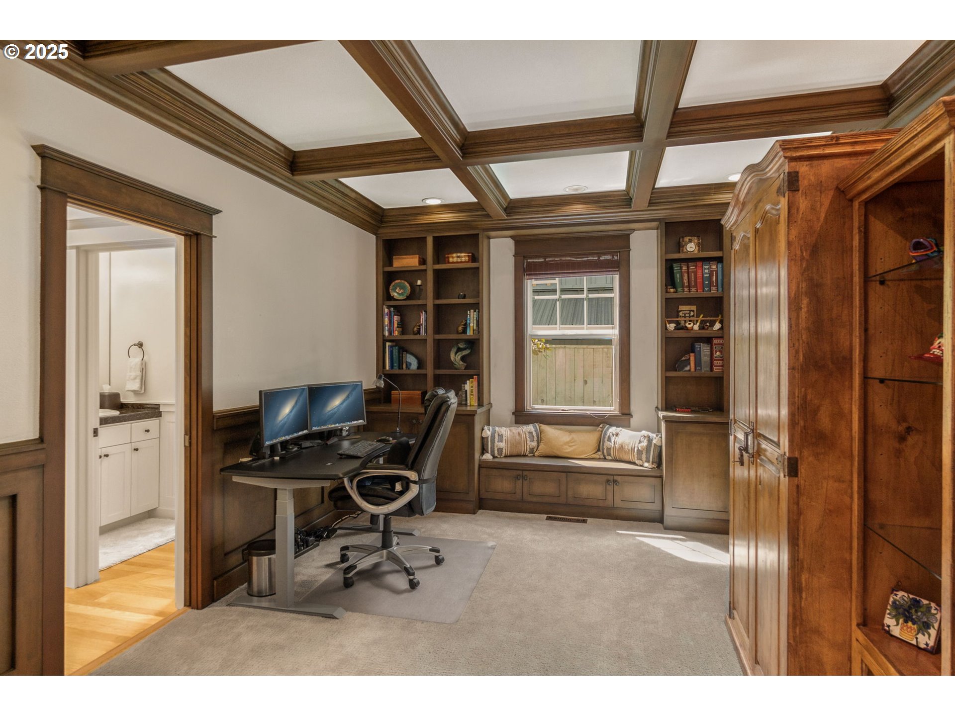 17104 Cedar Road Lake Oswego, OR 97034 - Photo 17 of 39 Gallery Image 17