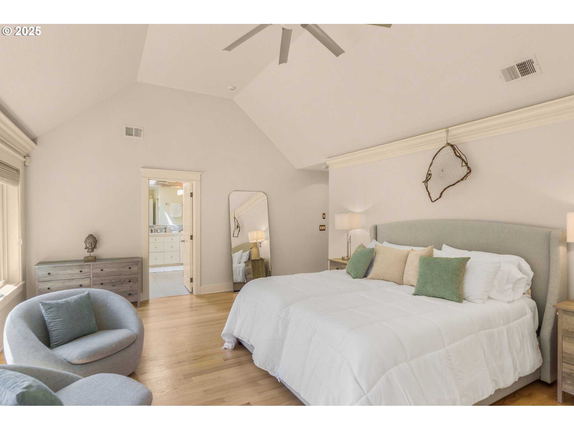 17104 Cedar Road Lake Oswego, OR 97034 - Photo 22 of 39 Gallery Image 22