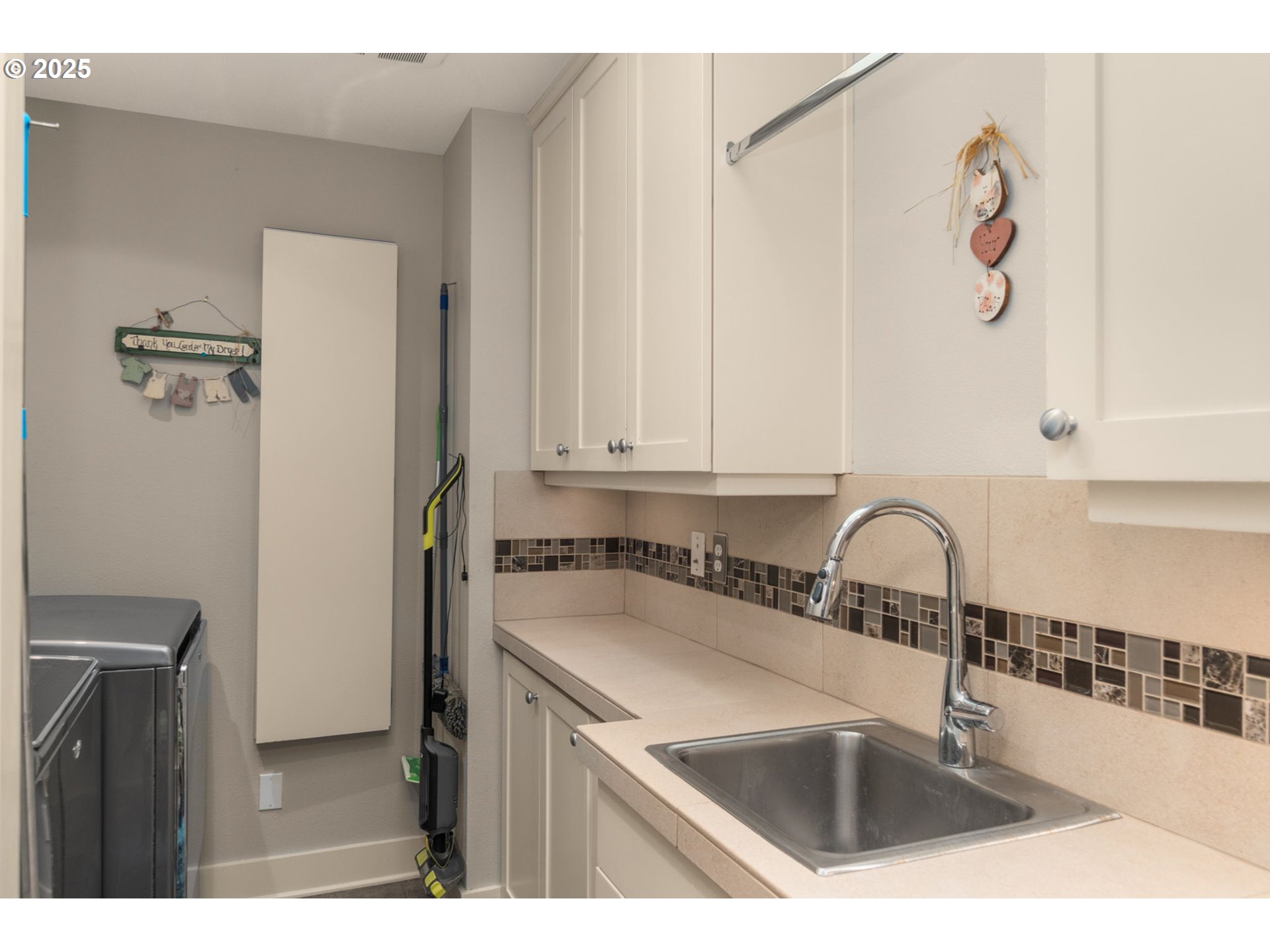 17104 Cedar Road Lake Oswego, OR 97034 - Photo 29 of 39 Gallery Image 29