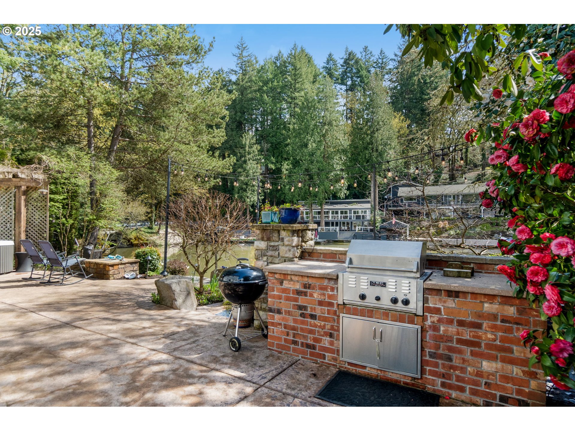 17104 Cedar Road Lake Oswego, OR 97034 - Photo 34 of 39 Gallery Image 34