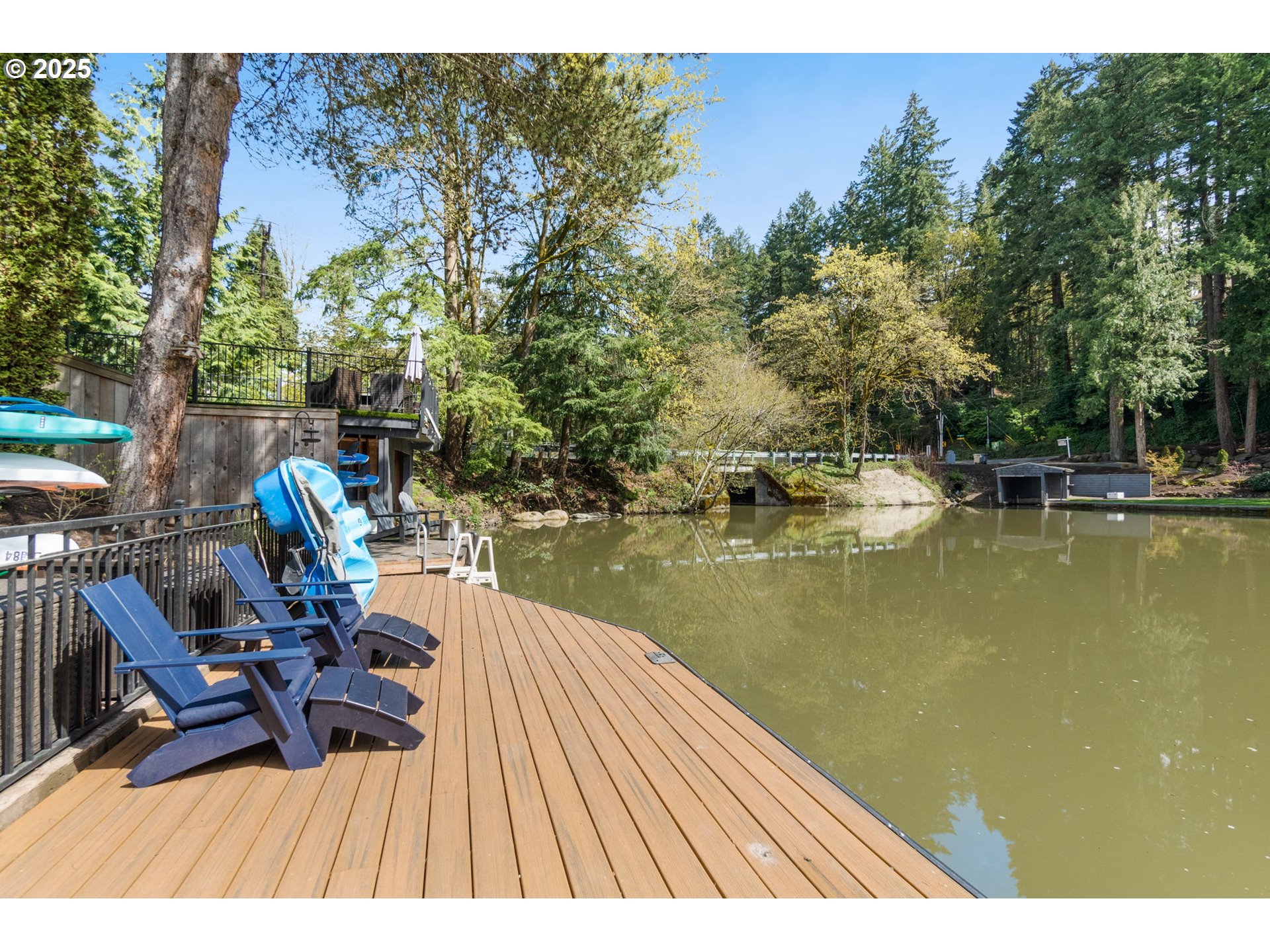 17104 Cedar Road Lake Oswego, OR 97034 - Photo 4 of 39 Gallery Image 4