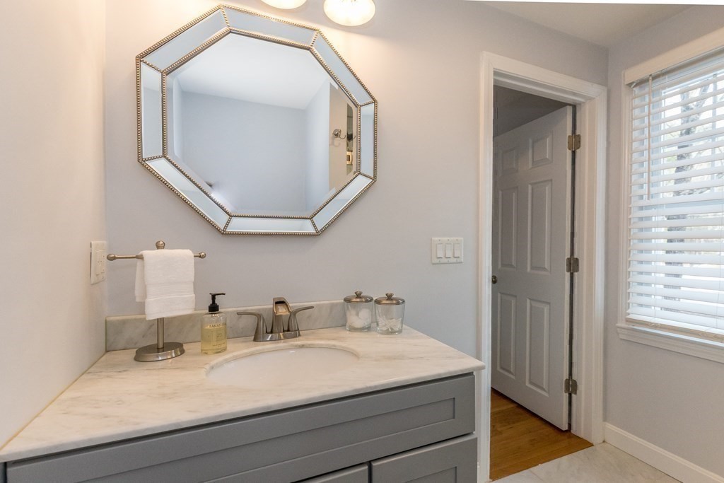 48 Plain Road Westford, MA 01886 - Photo 15 of 29