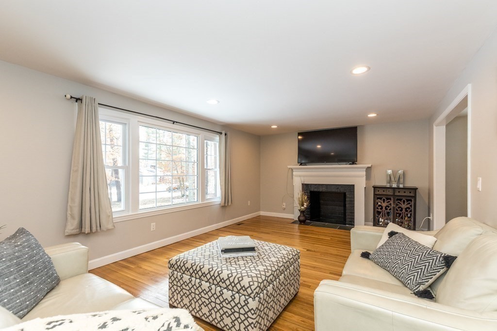 48 Plain Road Westford, MA 01886 - Photo 4 of 29