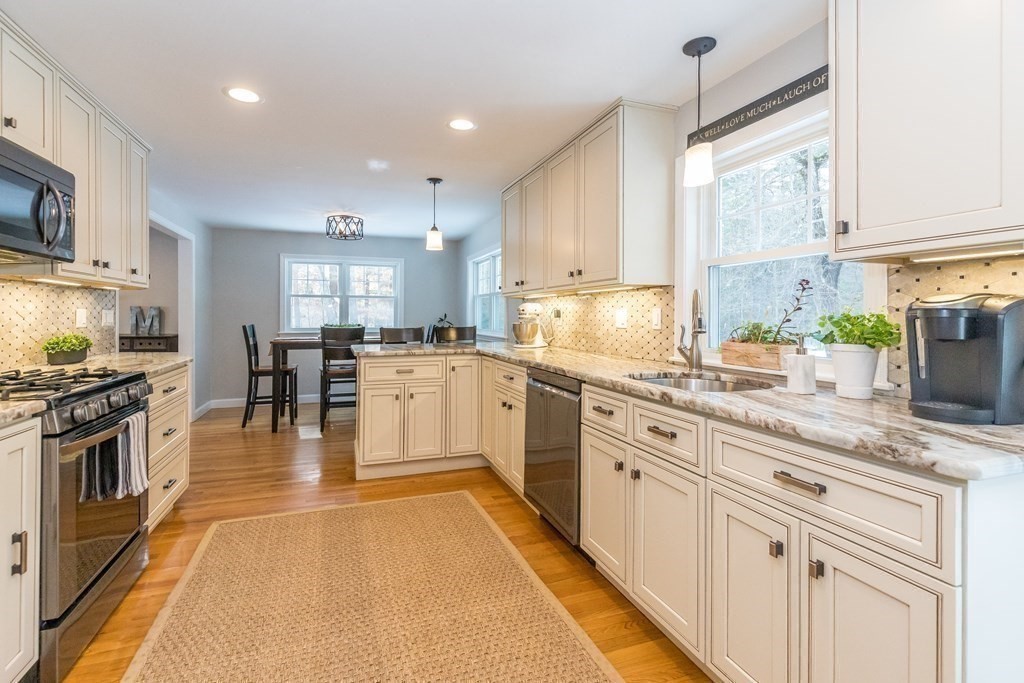 48 Plain Road Westford, MA 01886 - Photo 9 of 29