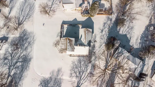 $440,000 | 1633 Majon Drive, Highland, MI 48356