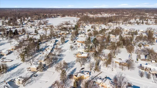 $440,000 | 1633 Majon Drive, Highland, MI 48356