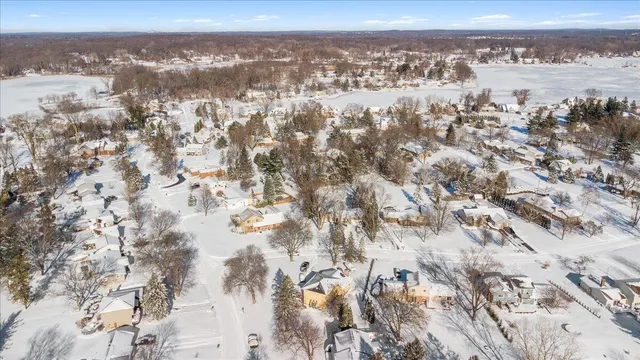 $440,000 | 1633 Majon Drive, Highland, MI 48356