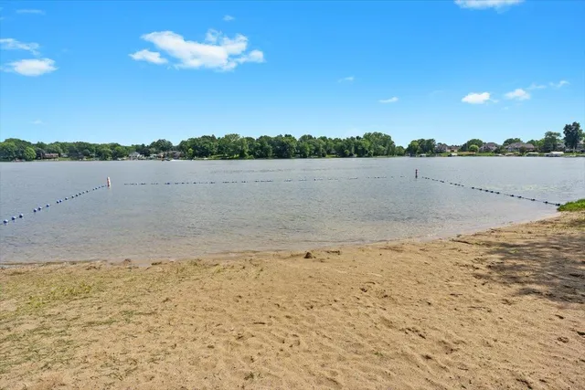 $440,000 | 1633 Majon Drive, Highland, MI 48356