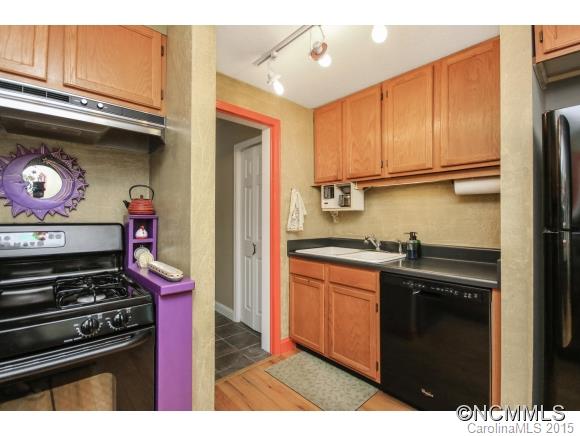19 Reed Road Fairview, NC 28730 - Photo 6 of 21 Gallery Image 6