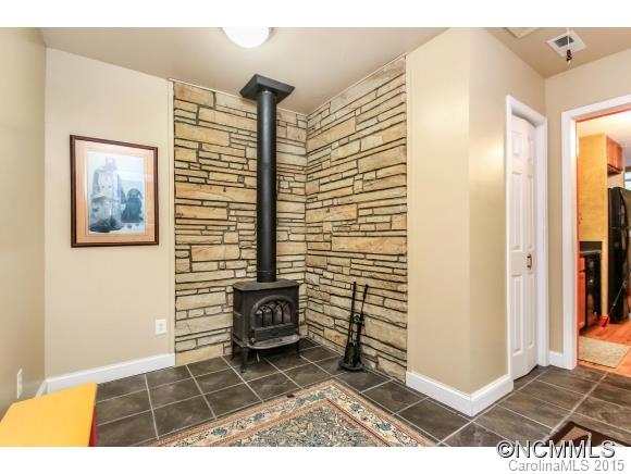 19 Reed Road Fairview, NC 28730 - Photo 7 of 21 Gallery Image 7