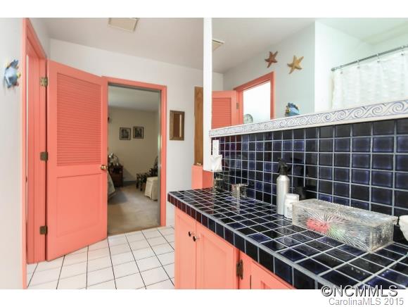 19 Reed Road Fairview, NC 28730 - Photo 10 of 21 Gallery Image 10