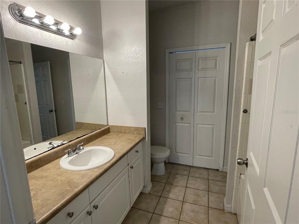5500 Rosehill Road, Unit 103 Sarasota, FL 34233 - Photo 6 of 6