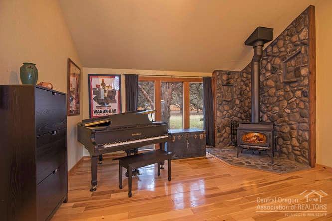 20148 Tumalo Road Bend, OR 97703 - Photo 7 of 23 Additional Photo