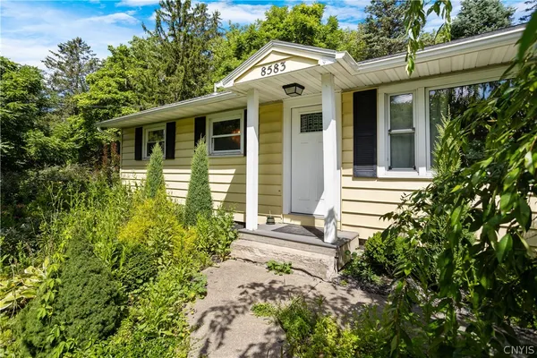 $272,500 | 8583 Green Lakes Road, Manlius, NY 13037