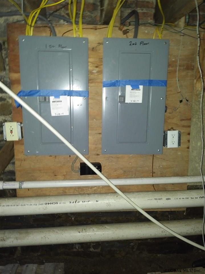 505 Hamilton Street Schenectady, NY 12305 - Photo 6 of 8 Photo 6