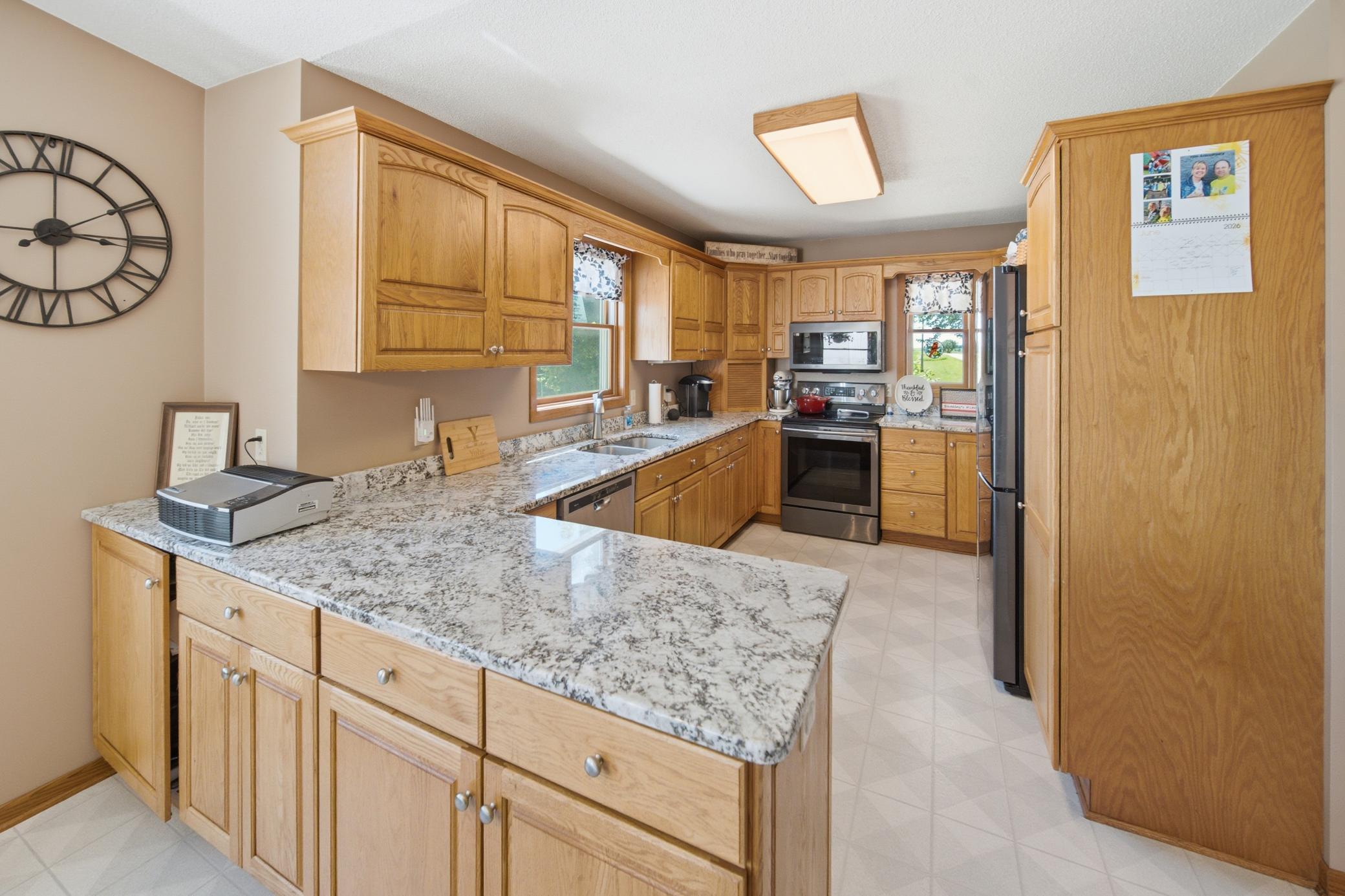 7524 58th Street Northeast Rochester, MN 55906 - Photo 8 of 59