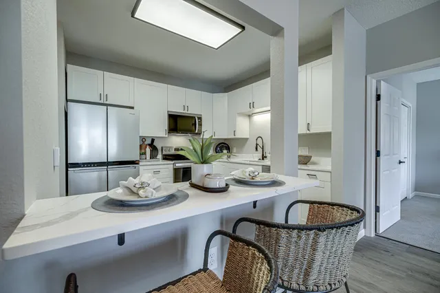 $275,000 | 100 Clydesdale Trail, Unit 115, Hamel, MN 55340