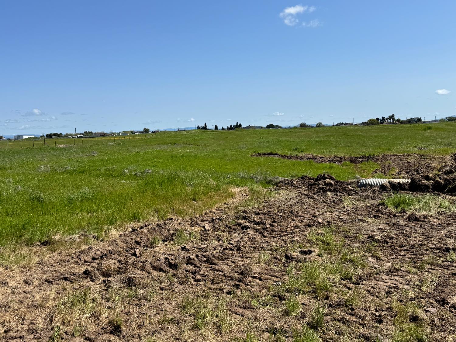 1551 Goose Creek Road Ione, CA 95640 - Photo 3 of 12 a view of a lake with a lake