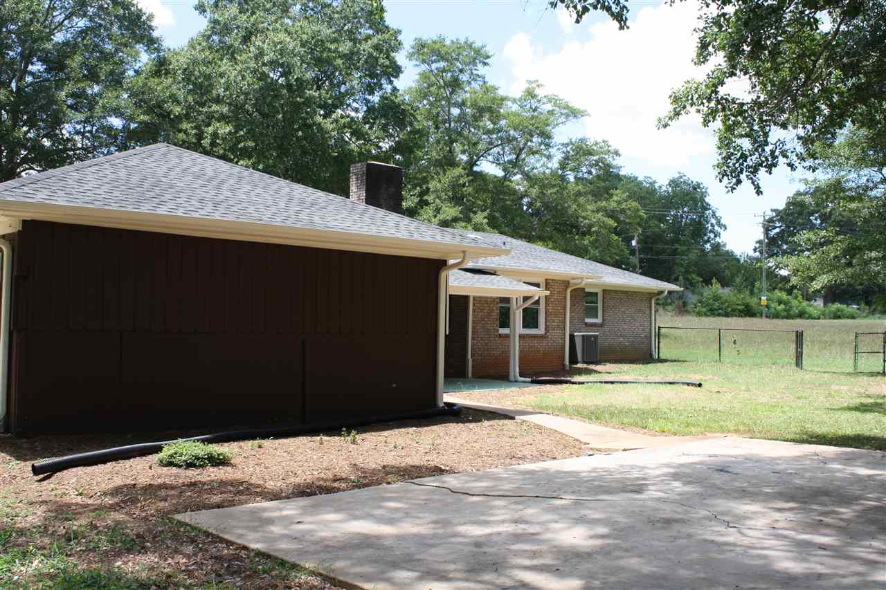 1949 East Blackstock Road Roebuck, SC 29376 - Photo 6 of 36 Gallery Image 6