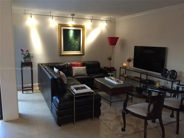 $409,000 | 13253 Southwest 111th Terrace, Unit 3, Miami, FL 33186