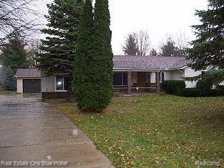 1832 Maple