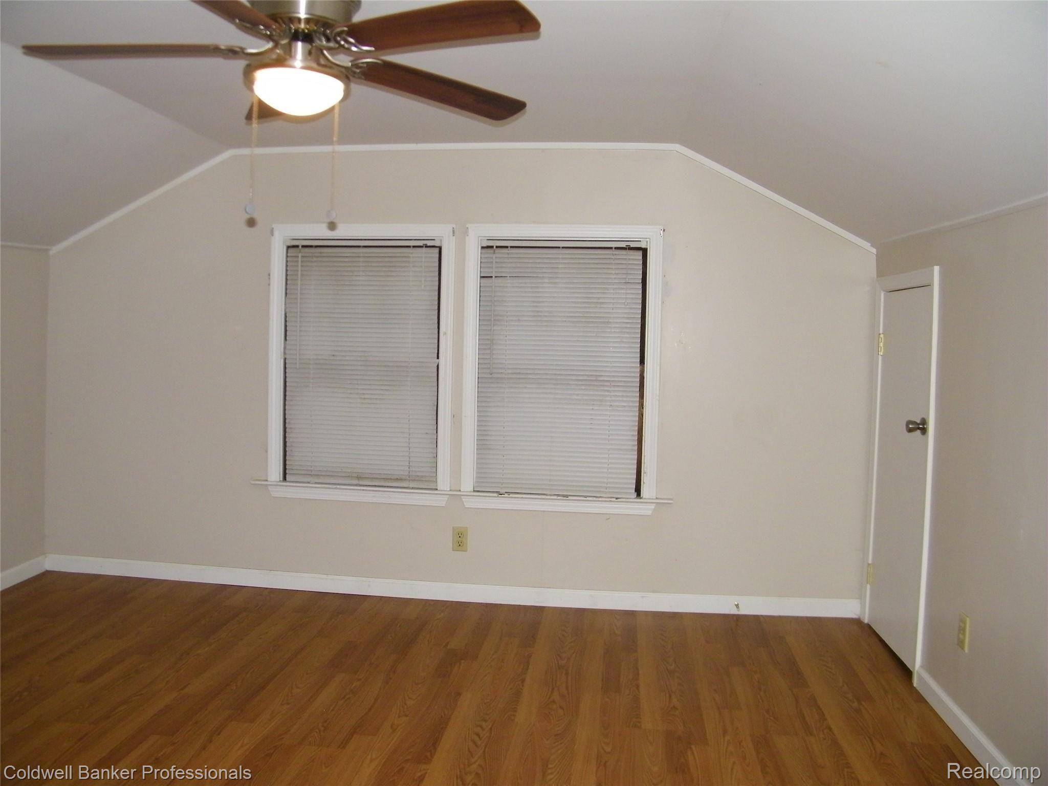 6811 Jefferson Road North Branch, MI 48461 - Photo 24 of 25 102_0268.JPG