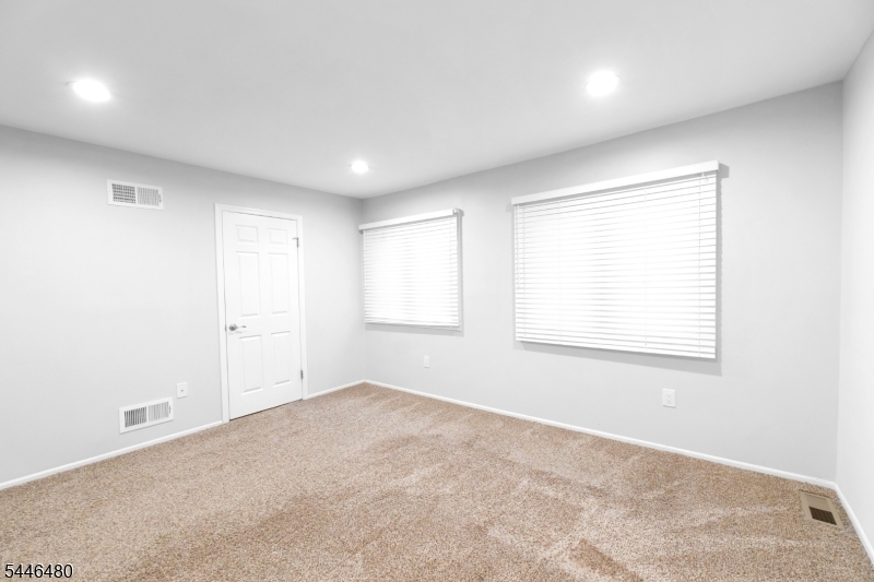 207 Patriots Road Morris Plains, NJ 07950 - Photo 16 of 30 Gallery Image 16