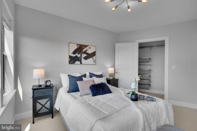 $410,000 | 5201 Wisconsin Avenue Northwest, Unit 402, Washington, DC 20015