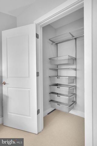 $410,000 | 5201 Wisconsin Avenue Northwest, Unit 402, Washington, DC 20015