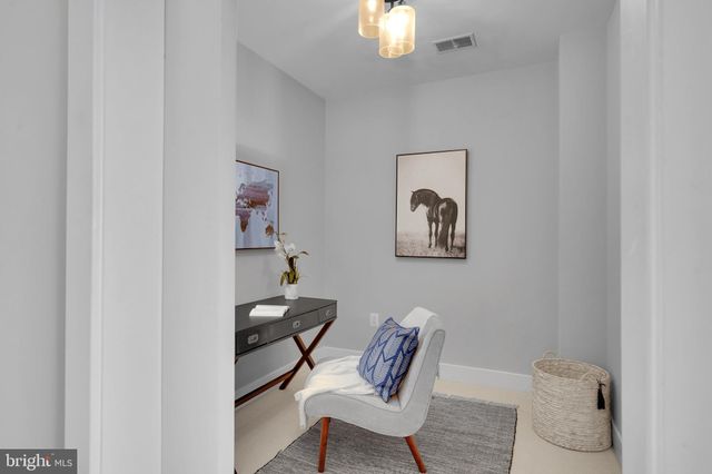 $410,000 | 5201 Wisconsin Avenue Northwest, Unit 402, Washington, DC 20015