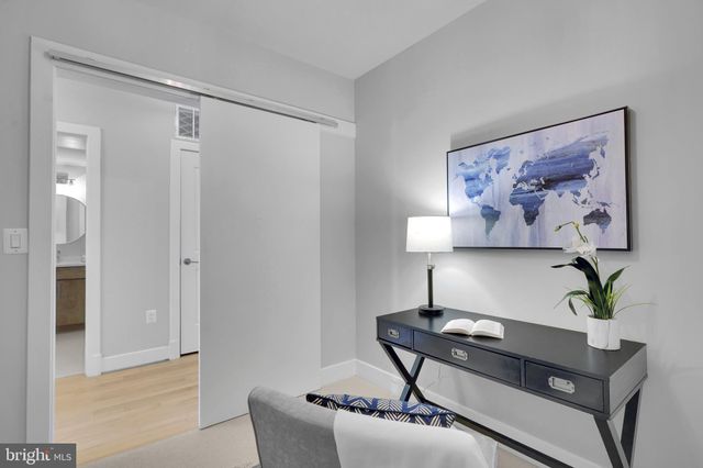 $410,000 | 5201 Wisconsin Avenue Northwest, Unit 402, Washington, DC 20015