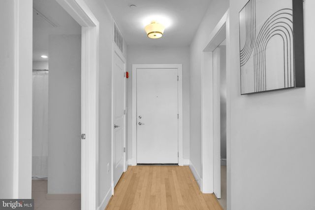 $410,000 | 5201 Wisconsin Avenue Northwest, Unit 402, Washington, DC 20015