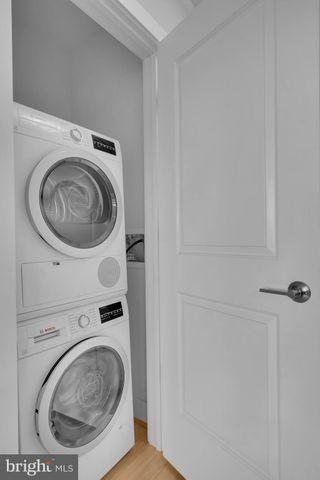 $410,000 | 5201 Wisconsin Avenue Northwest, Unit 402, Washington, DC 20015