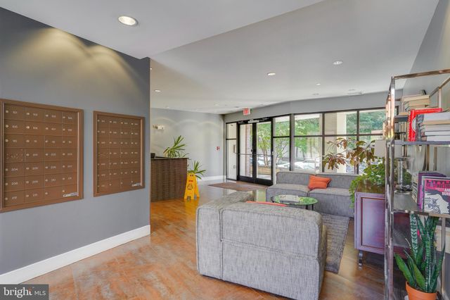 $410,000 | 5201 Wisconsin Avenue Northwest, Unit 402, Washington, DC 20015