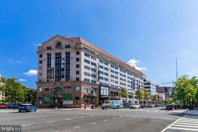 $410,000 | 5201 Wisconsin Avenue Northwest, Unit 402, Washington, DC 20015