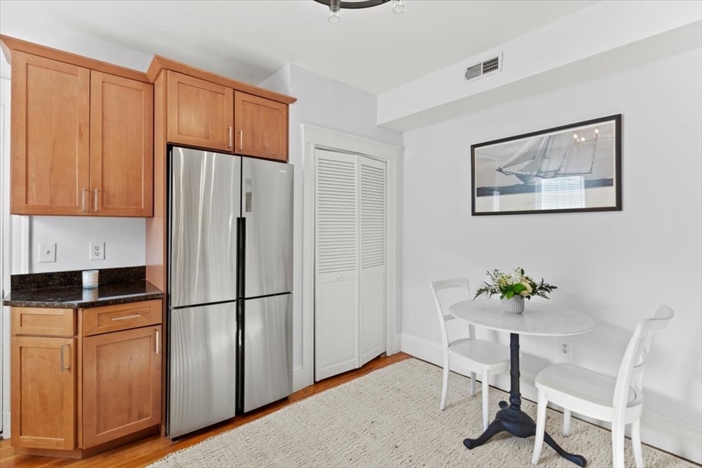 15 Lafield Street, Unit 3 Boston, MA 02122 - Photo 5 of 25