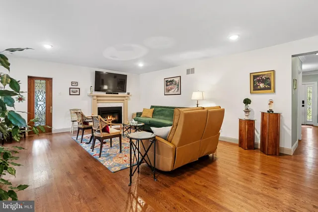 $975,000 | 110 Diamond Rock Road, Phoenixville, PA 19460