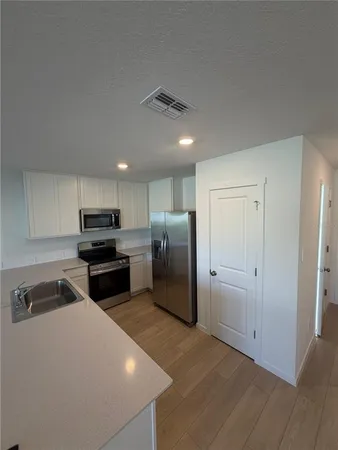 $2,200 | 824 Lynx Street, Davenport, FL 33837