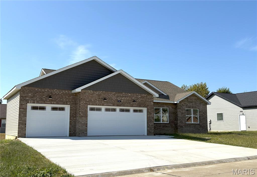 201 Adderly Lane Millstadt, IL 62260 - Photo 4 of 37