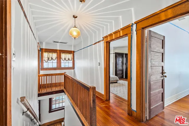 $1,100,000 | 2647 Raymond Avenue, Los Angeles, CA 90007