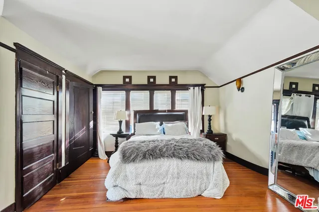 $1,100,000 | 2647 Raymond Avenue, Los Angeles, CA 90007