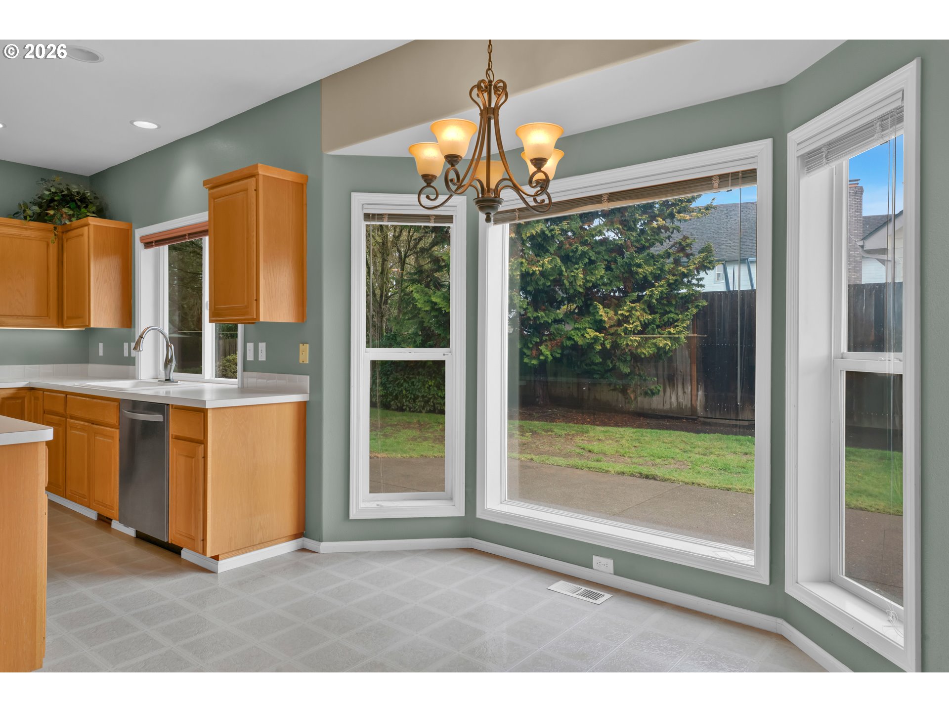 223 Beringer Court Eugene, OR 97404 - Photo 14 of 48 a kitchen with window and view of living room