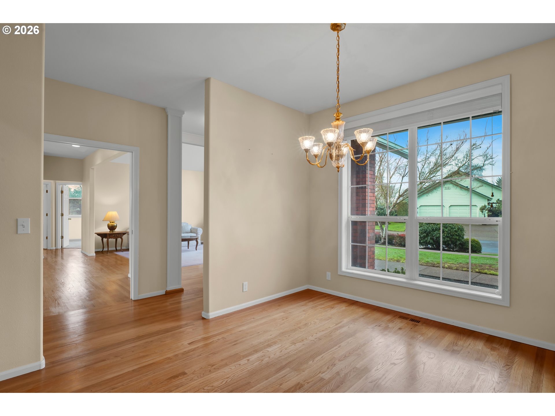 223 Beringer Court Eugene, OR 97404 - Photo 19 of 48 a view interior of the house and wooden floor