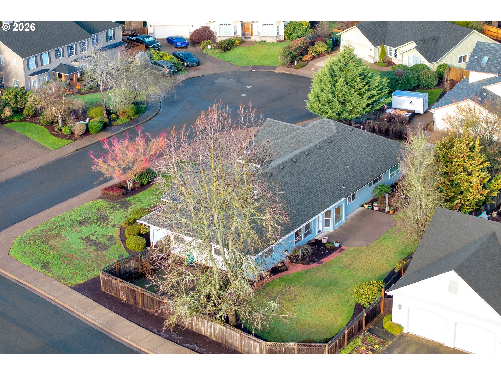 223 Beringer Court Eugene, OR 97404 - Photo 38 of 48 view of a garden with an outdoor seating
