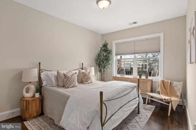 $1,110,000 | 440 Newton Place Northwest, Washington, DC 20010